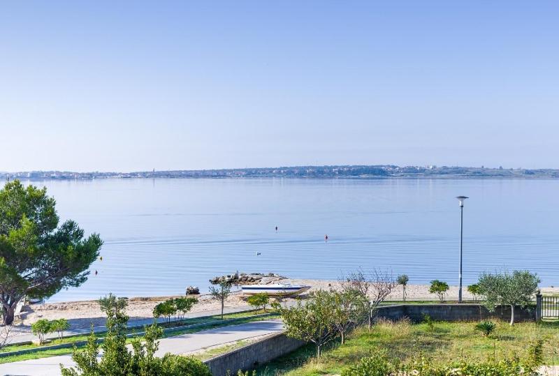 Apartment Nin - Vrsi At The Beach エクステリア 写真