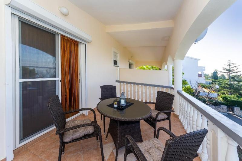 Apartment Nin - Vrsi At The Beach エクステリア 写真