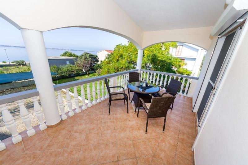 Apartment Nin - Vrsi At The Beach エクステリア 写真
