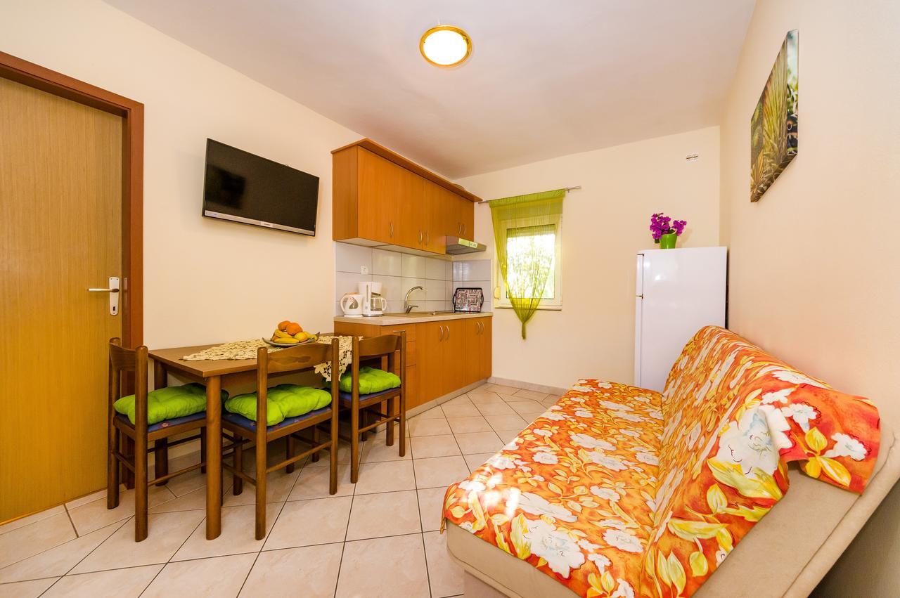 Apartment Nin - Vrsi At The Beach エクステリア 写真